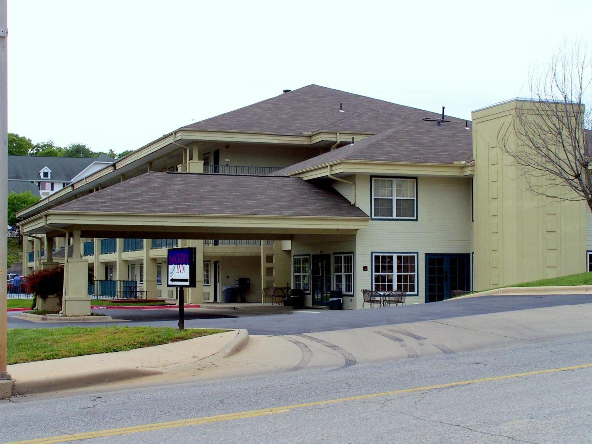 Docker'S Inn Branson Esterno foto