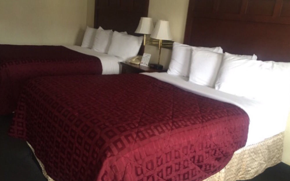 Docker'S Inn Branson Esterno foto