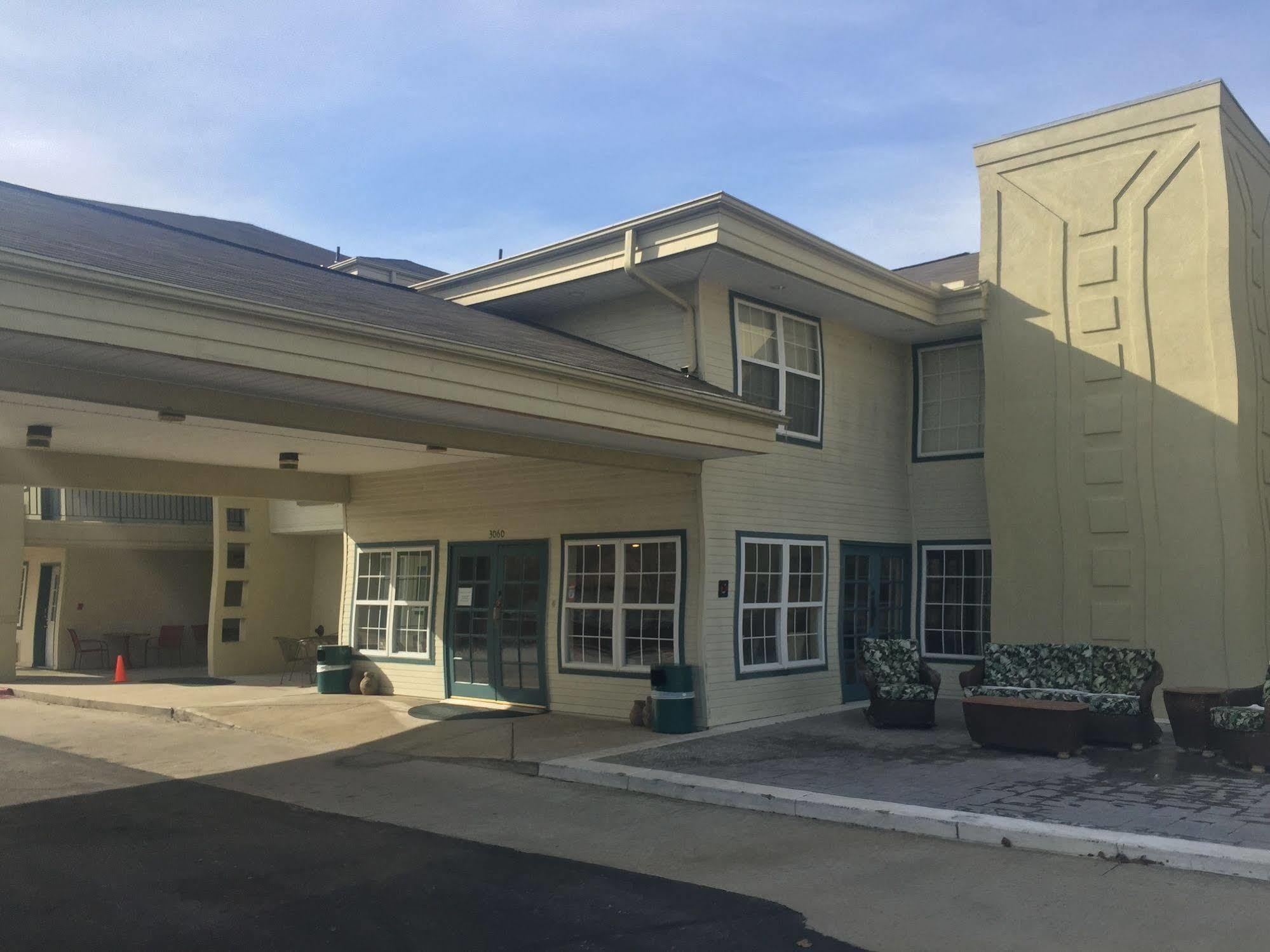 Docker'S Inn Branson Esterno foto