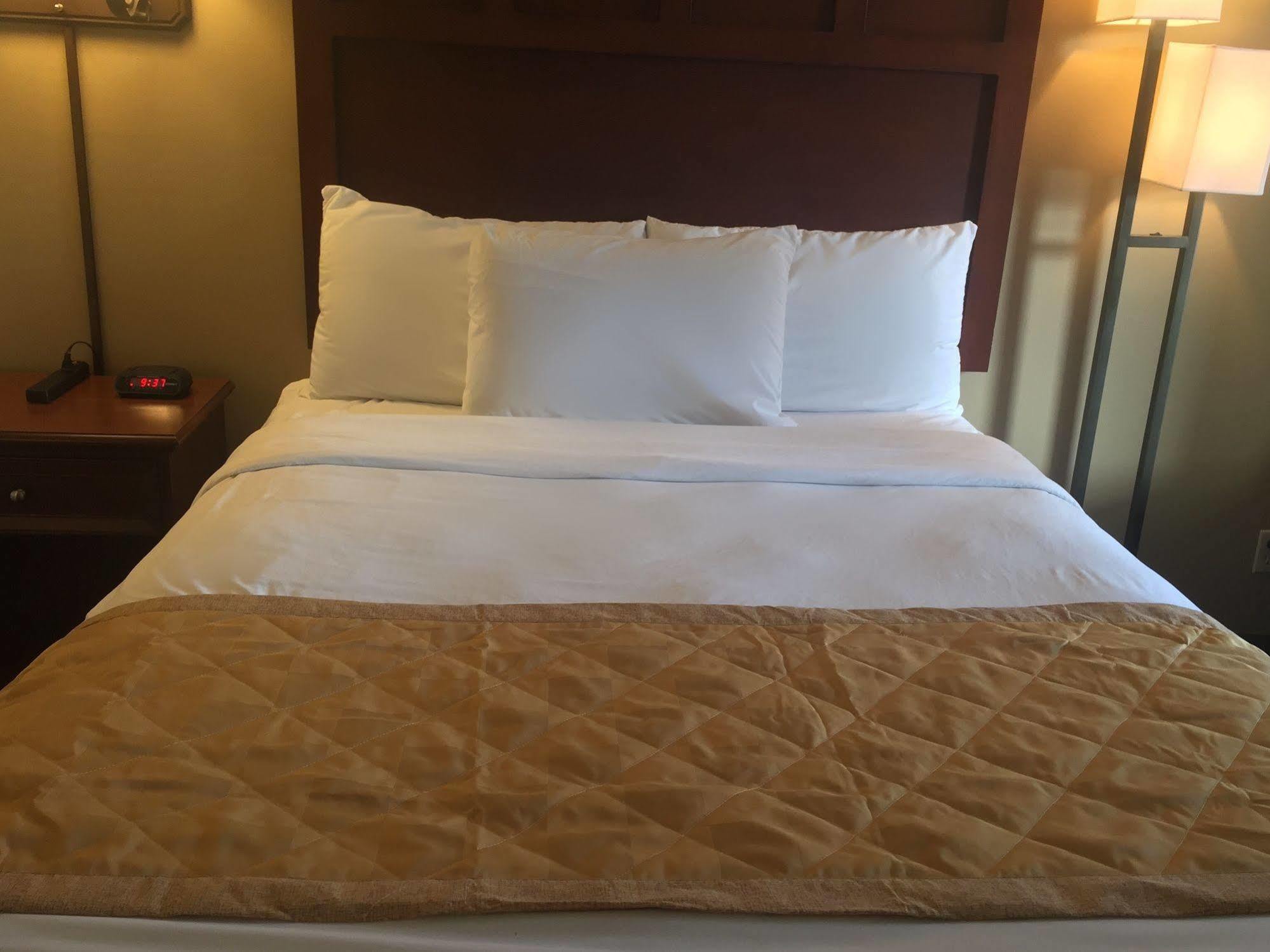 Docker'S Inn Branson Esterno foto